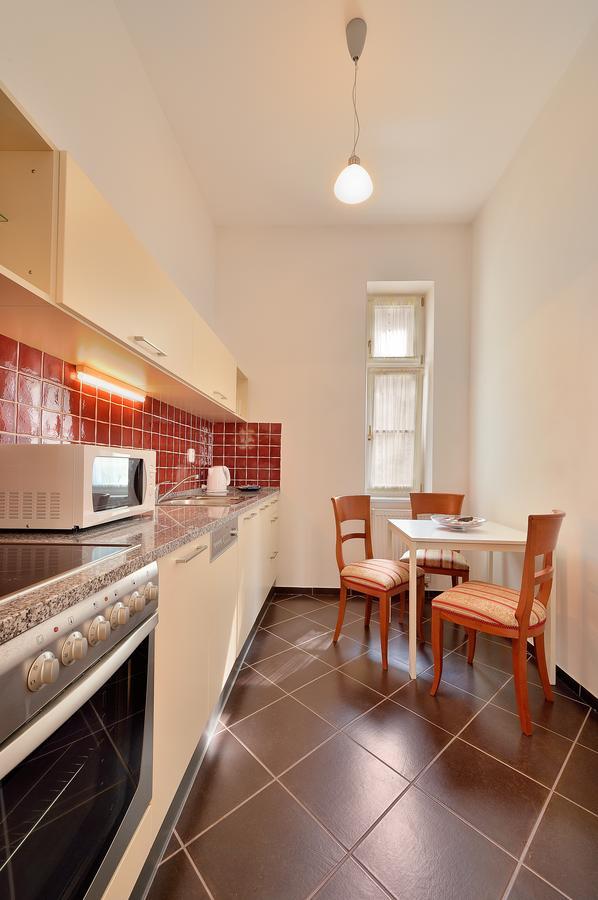 Ambiente Serviced Apartments - Tallerova Bratislava Eksteriør bilde