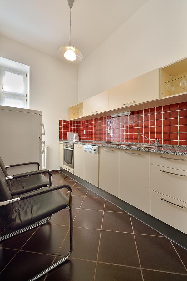 Ambiente Serviced Apartments - Tallerova Bratislava Eksteriør bilde