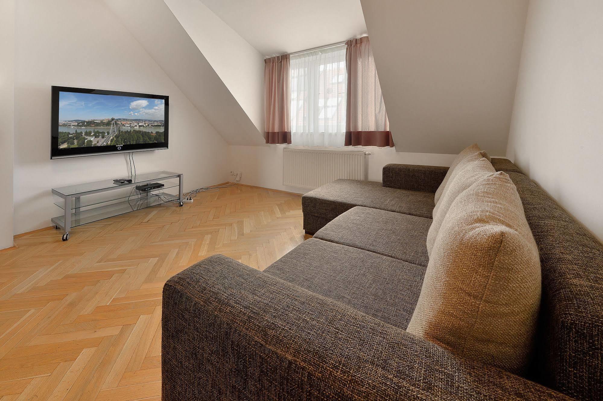 Ambiente Serviced Apartments - Tallerova Bratislava Eksteriør bilde