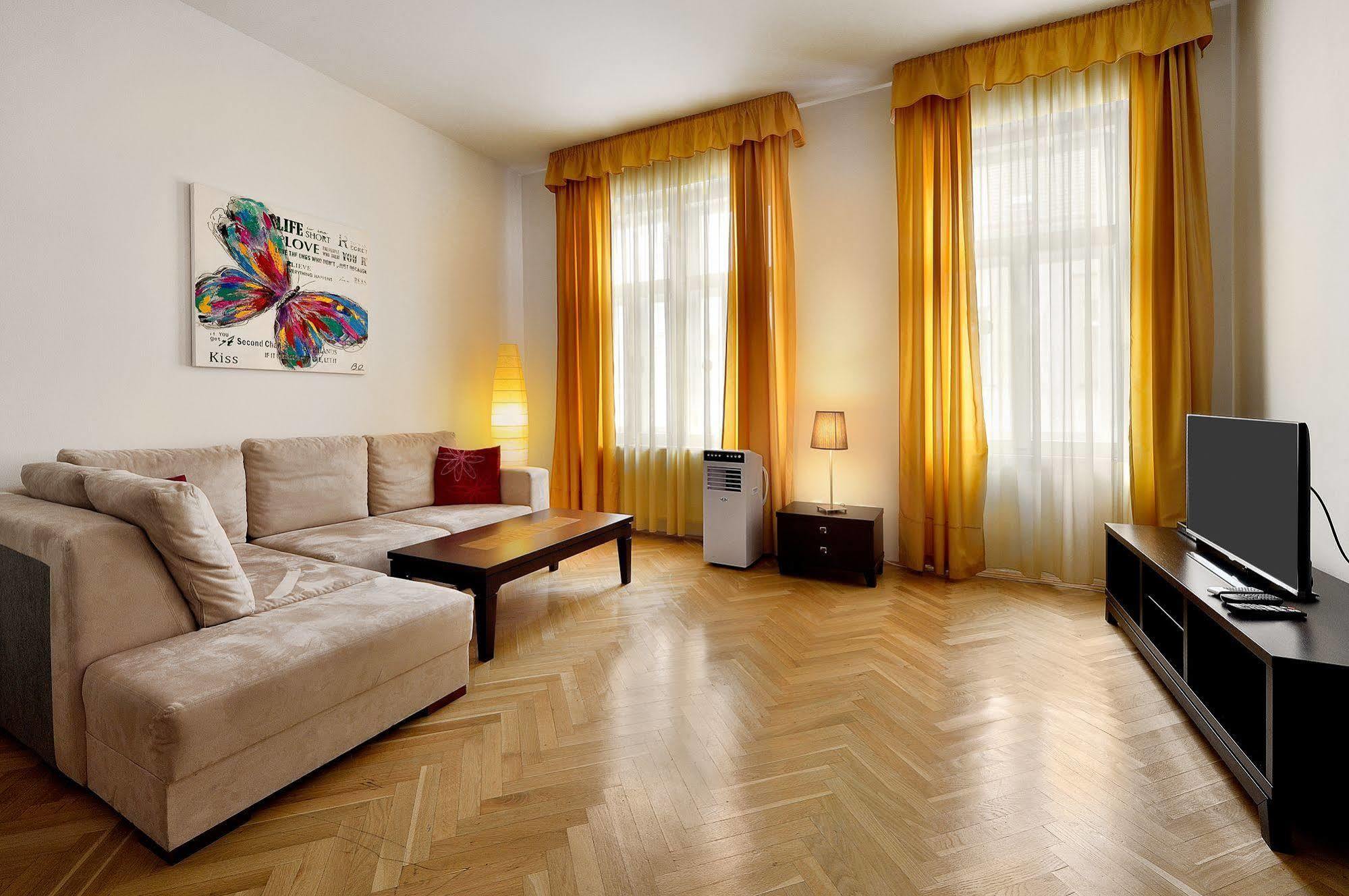 Ambiente Serviced Apartments - Tallerova Bratislava Eksteriør bilde
