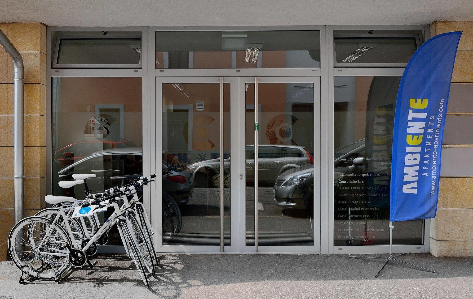 Ambiente Serviced Apartments - Tallerova Bratislava Eksteriør bilde