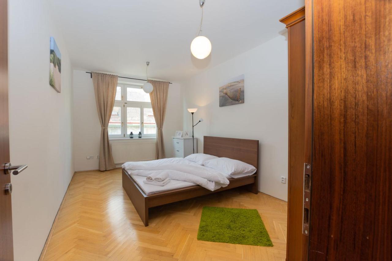 Ambiente Serviced Apartments - Tallerova Bratislava Eksteriør bilde
