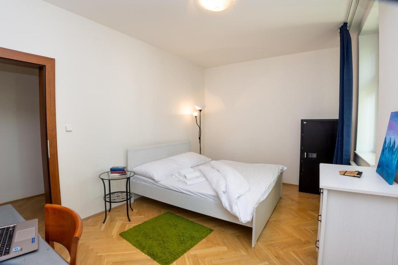 Ambiente Serviced Apartments - Tallerova Bratislava Eksteriør bilde