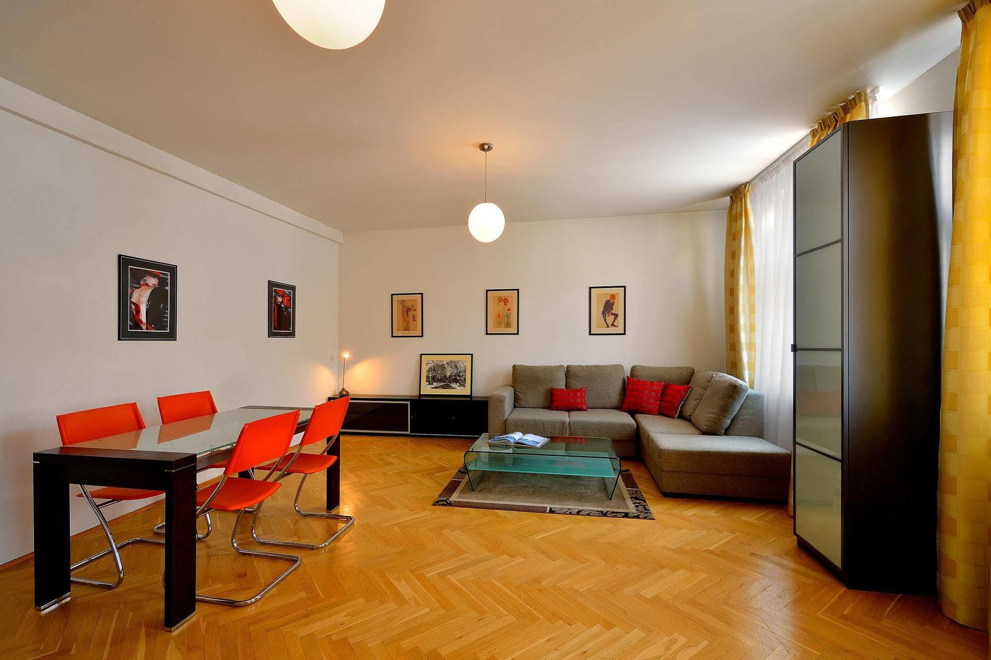 Ambiente Serviced Apartments - Tallerova Bratislava Eksteriør bilde